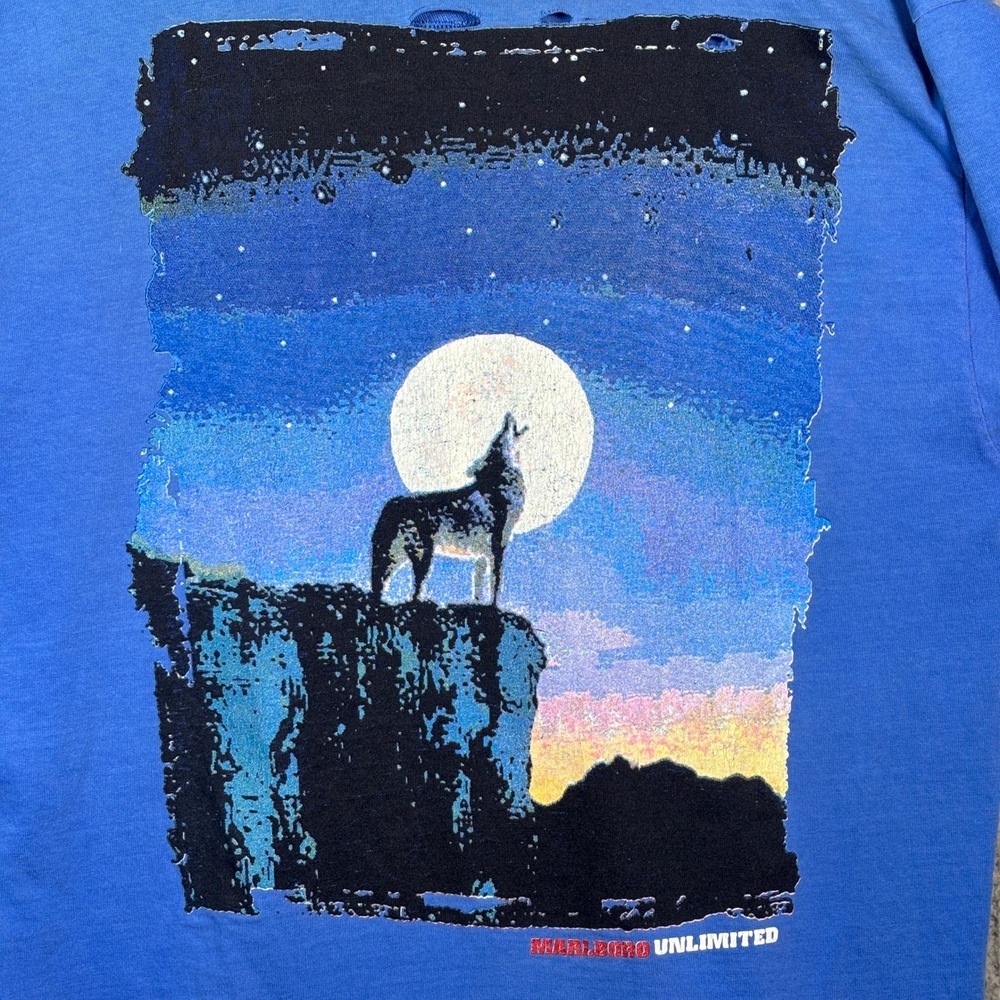 Marlboro T-Shirt Mens OSFA Blue Unlimited Howling Wolf Graphic Distressed Pocket